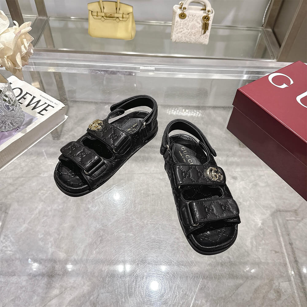 GUCCI Women s sandal with Double G