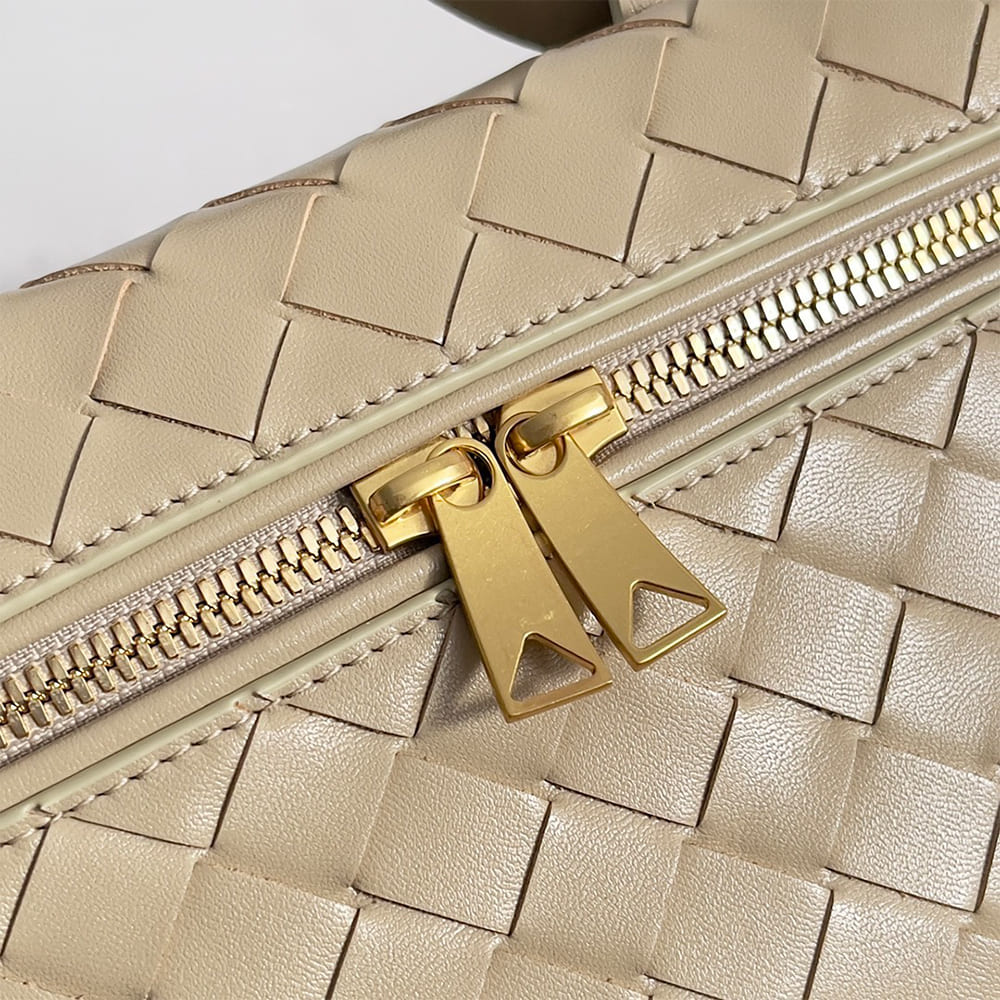 Bottega Veneta Bang Bang Vanity Case(high-end grade)