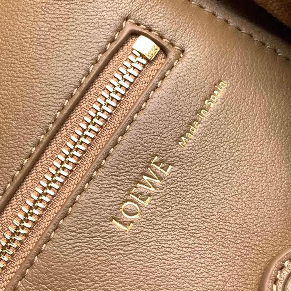 Loewe Medium Squeeze bag in nappa lambskin