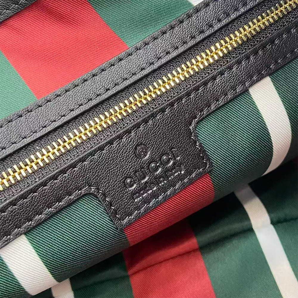 GG Emblem medium shoulder bag