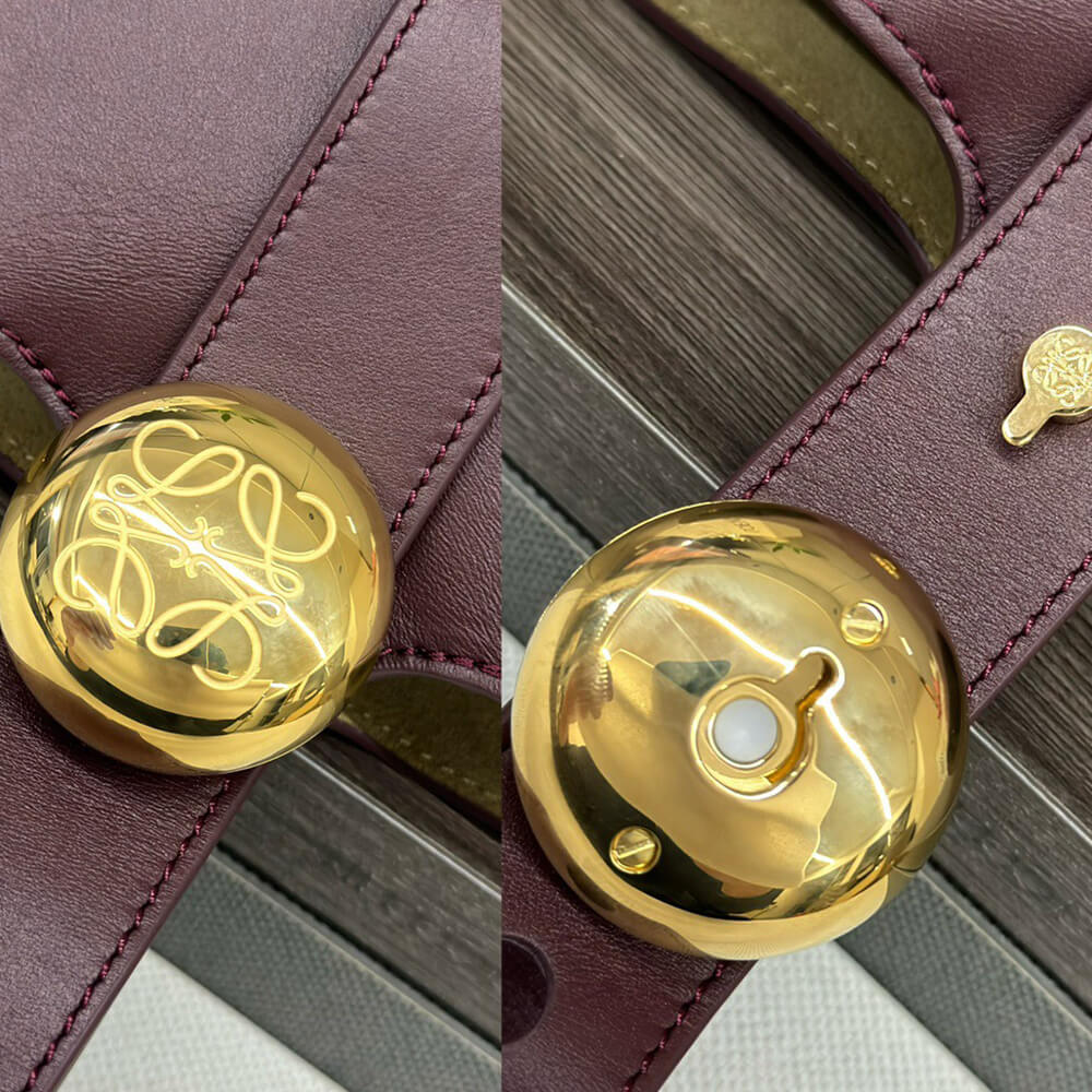 LOEWE Mini Pebble bucket in smooth calfskin(high-end grade)