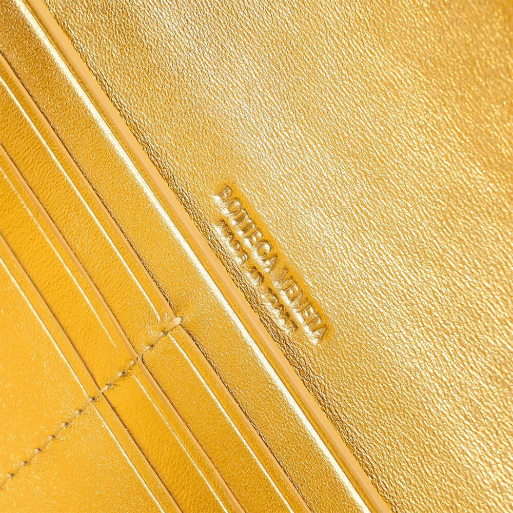 Bottega Veneta Andiamo Clutch(HIGH-END GRADE)