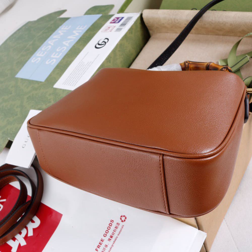 Gucci Diana small shoulder bag