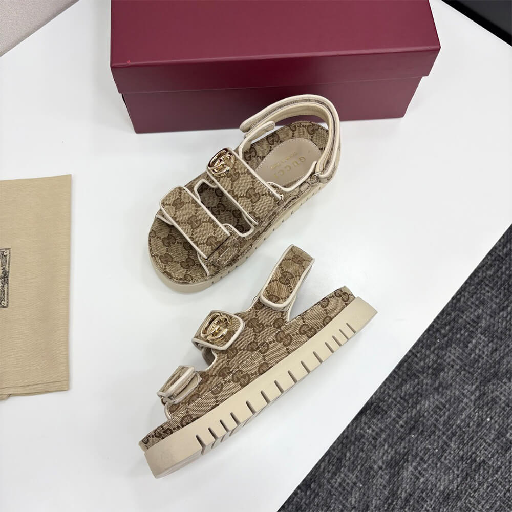 GUCCI Women s sandal with Double G