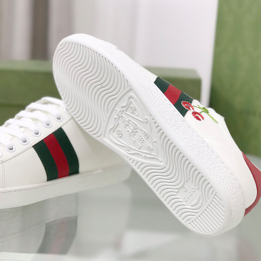 Ace sneaker with cherry