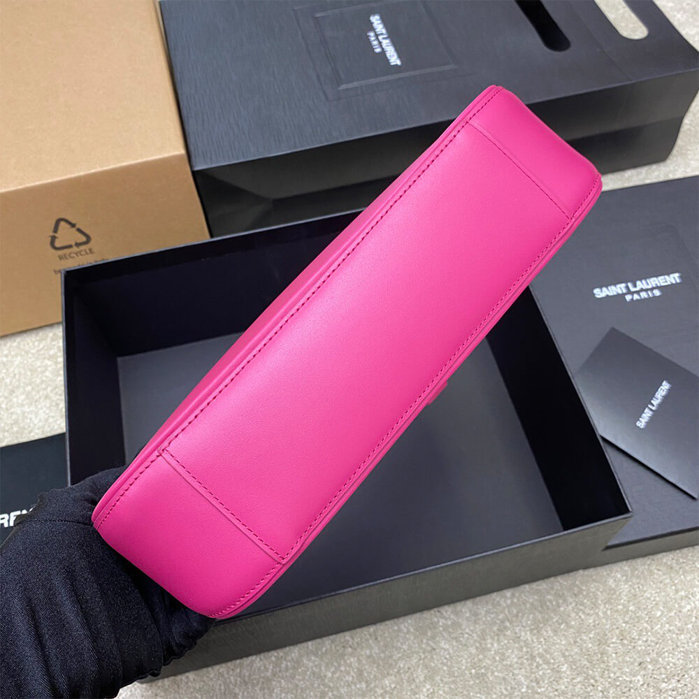 YSL le 5 a 7 in smooth leather