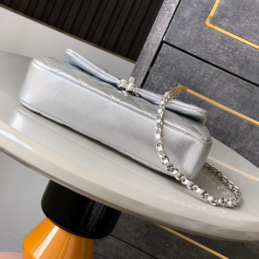 Chanel FLAP PHONE HOLDER WITH CHAIN(HIGH-END GRADE)