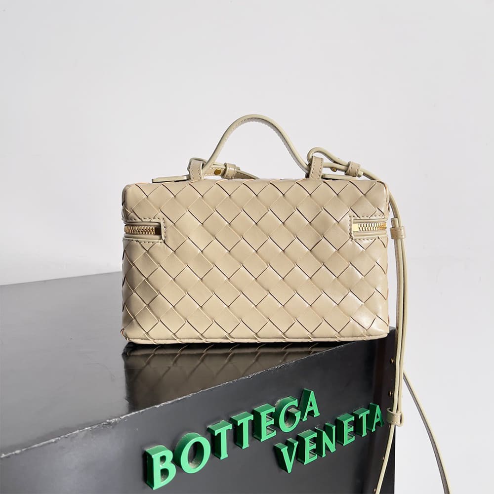 Bottega Veneta Bang Bang Vanity Case(high-end grade)