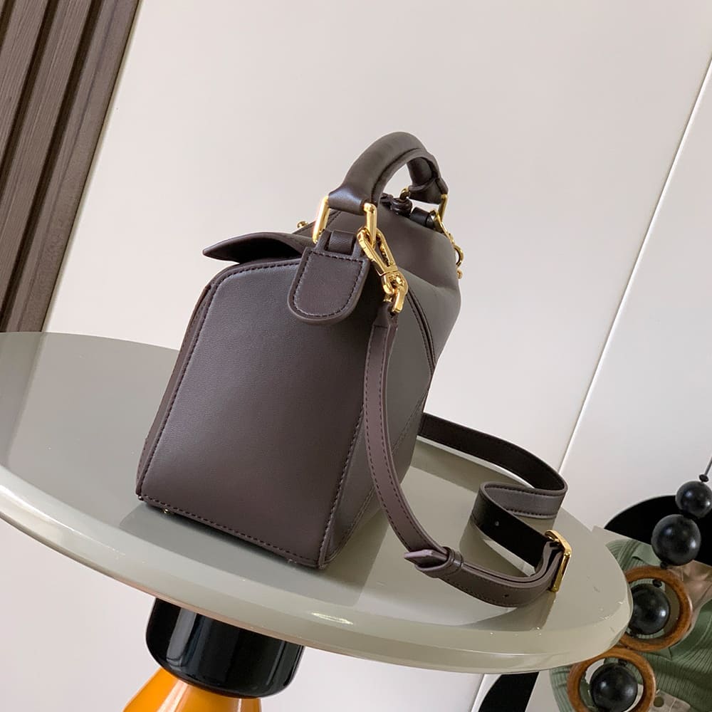 Loewe Small Featherlight Puzzle bag in nappa lambskin(HIGH-END GRADE)