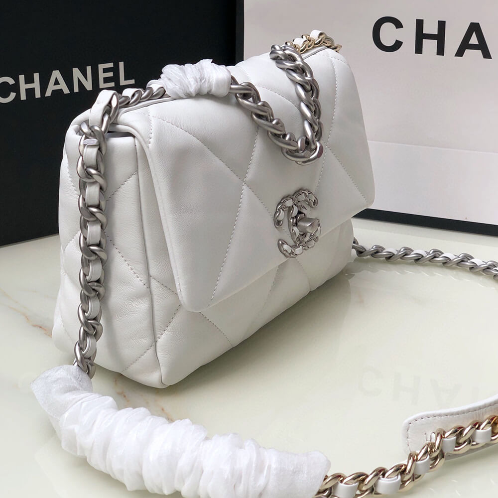 CHANEL 19 Handbag