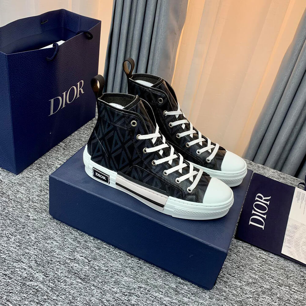 B23 HIGH-TOP SNEAKER