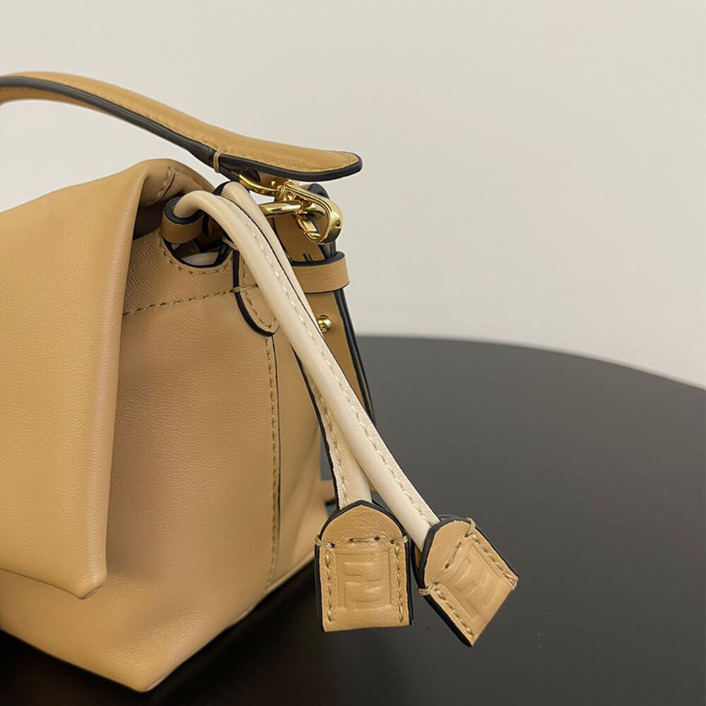 Fendi Mamma Baguette Small(high-end grade)