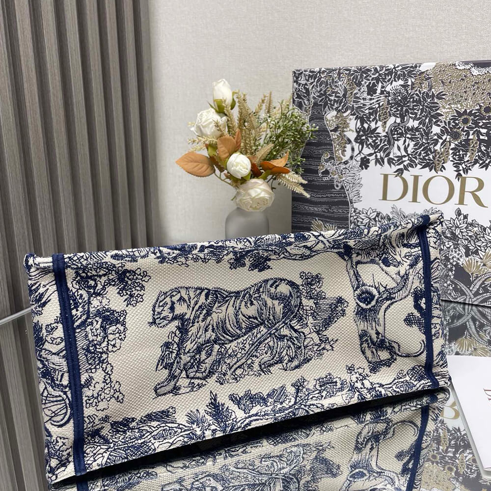 Dior MEDIUM DIOR BOOK TOTE