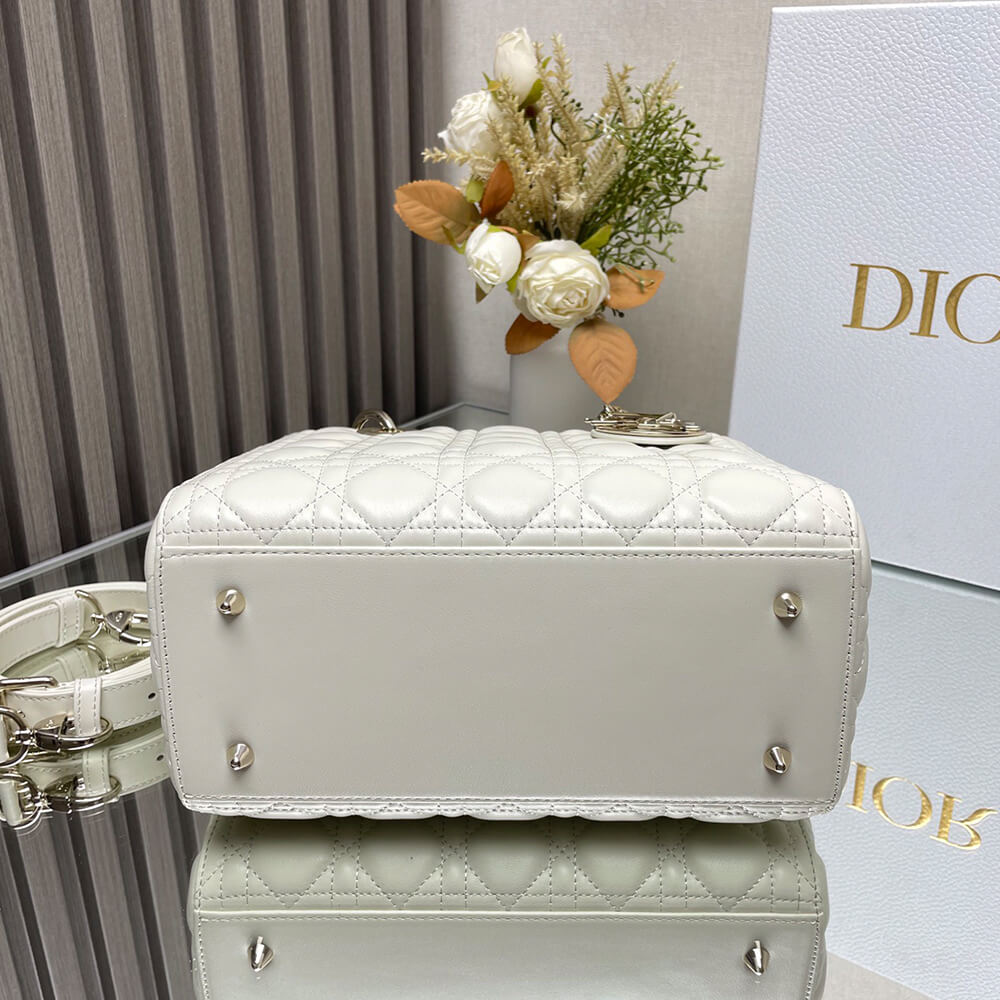 Medium Lady Dior Bag(HIGH-END GRADE)