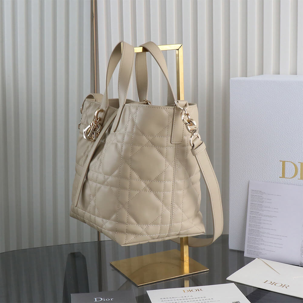 Medium Dior Toujours Vertical Tote Bag(high-end grade)