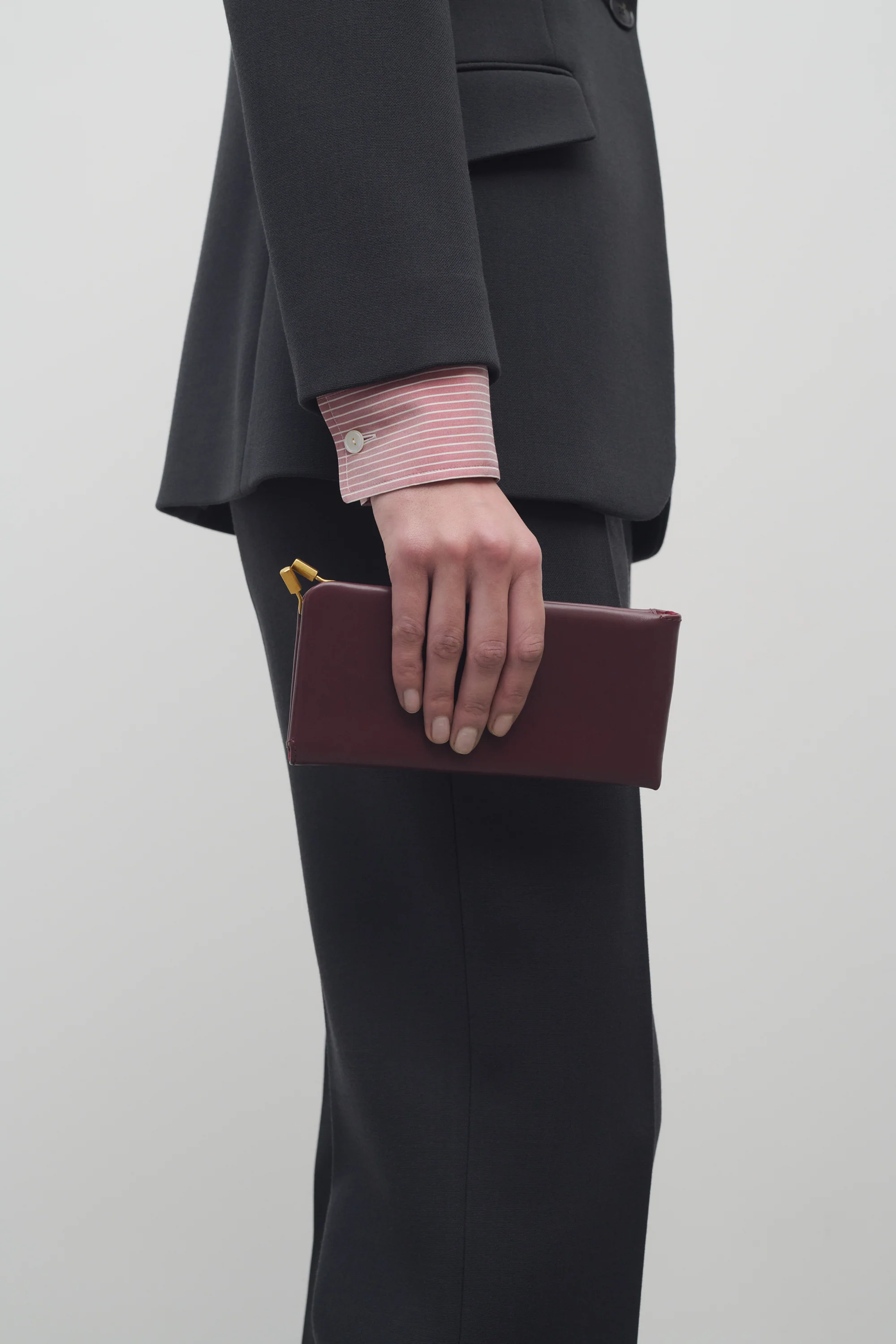 Clasp Sunglasses Case in Leather